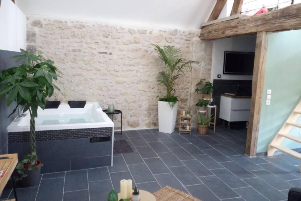 Maison Privative, Cocooning, Zen , Avec Jacuzzi Mont-Notre-Dame Екстер'єр фото
