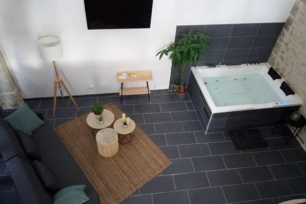 Maison Privative, Cocooning, Zen , Avec Jacuzzi Mont-Notre-Dame Екстер'єр фото
